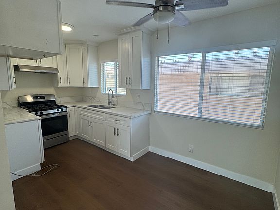 4th image of 15530 S Budlong Pl #5