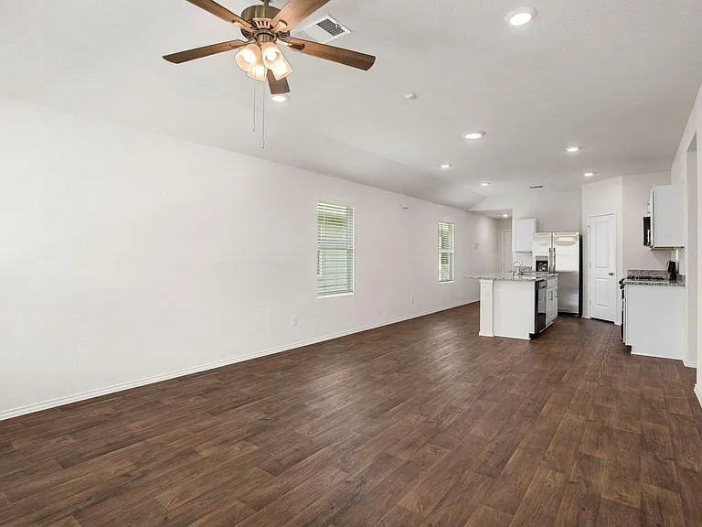 376 Euclid Ln — Photo 4