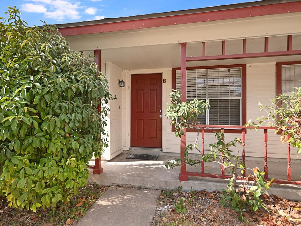 1st image of 1916 Gracy Farms Ln #B