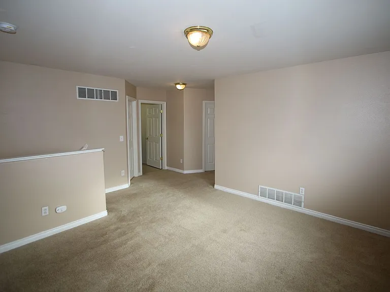 6446 E 10th Ave — Photo 3