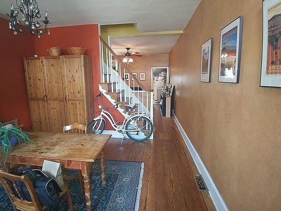 2nd image of 1405 E Wilt St