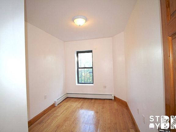 5th image of 220 Van Buren St #1AA