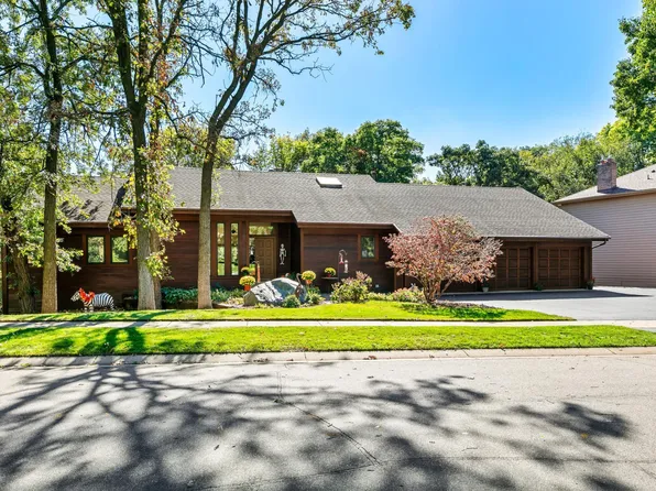 8020 134th St W, Apple Valley, MN 55124