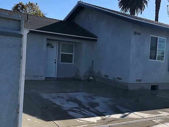2nd image of 1844 W 35th Pl