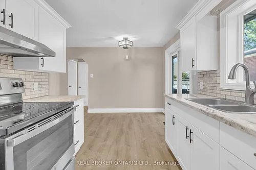 301 Franklin St N #B Photo 1