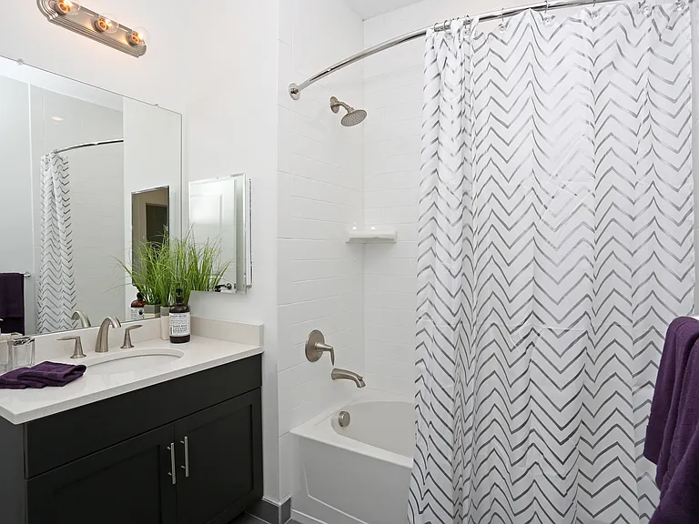 Colonial Pointe at Franklin Lakes — Photo 25