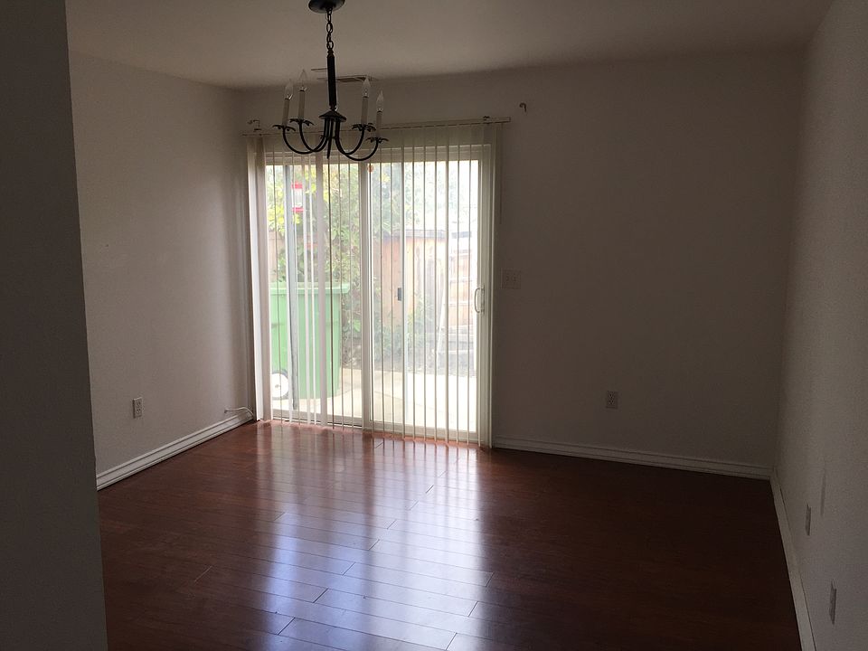 1st image of 4618 Calle Del Palo