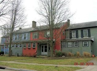 39 Flanders Ln, Cincinnati, OH 45218