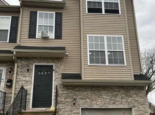 1427 Canal St, Northampton, PA