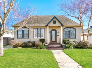 3825 Fairmont Dr, New Orleans, LA 70122