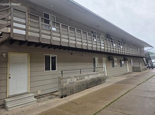 1014 Pine STREET, La Crosse, WI 54601