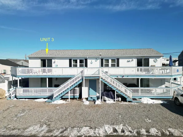 8 Duston Avenue #3, Hampton, NH 03842