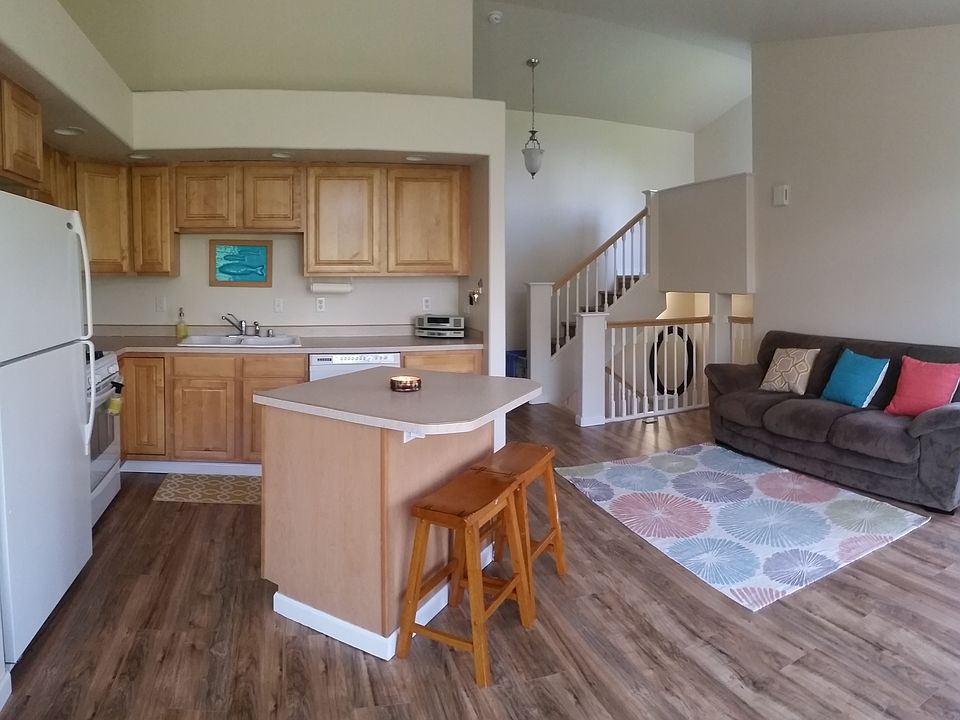 kitchen/living room
