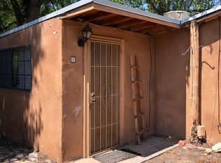 321 Vineyard Rd NW APT 7, Los Ranchos, NM 87107