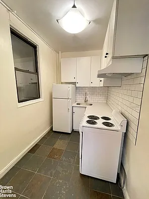 Rented by Brown Harris Stevens | media 22