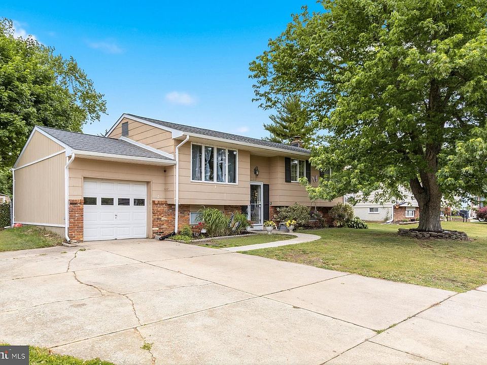 1st image of 113 Howard Dr