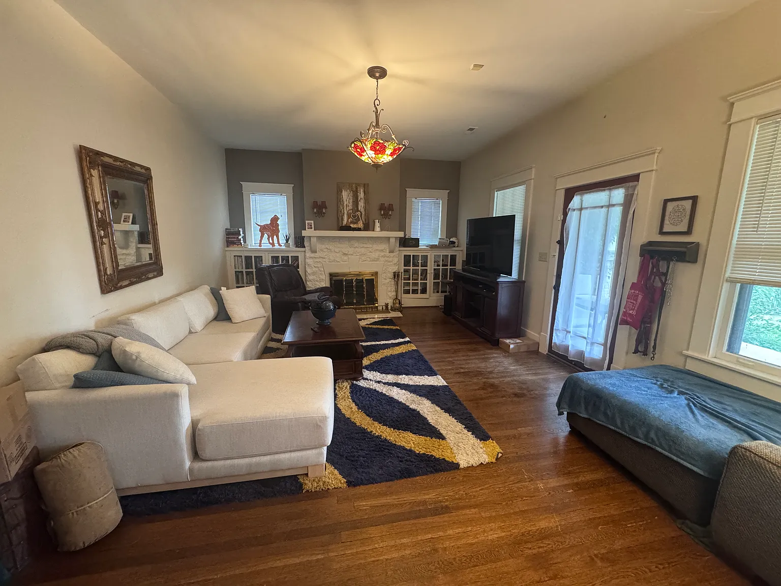 2 bed, 1.5 bath, 1800 sqft, $2,925 — Photo 4