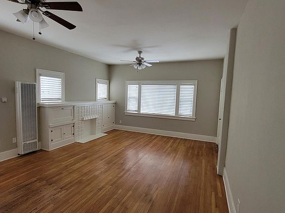 3rd image of 3811 E 4th St APT 6