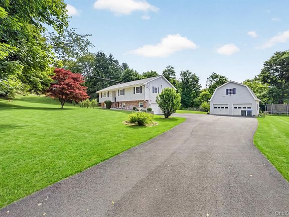 2nd image of 18 Helms Hill Road