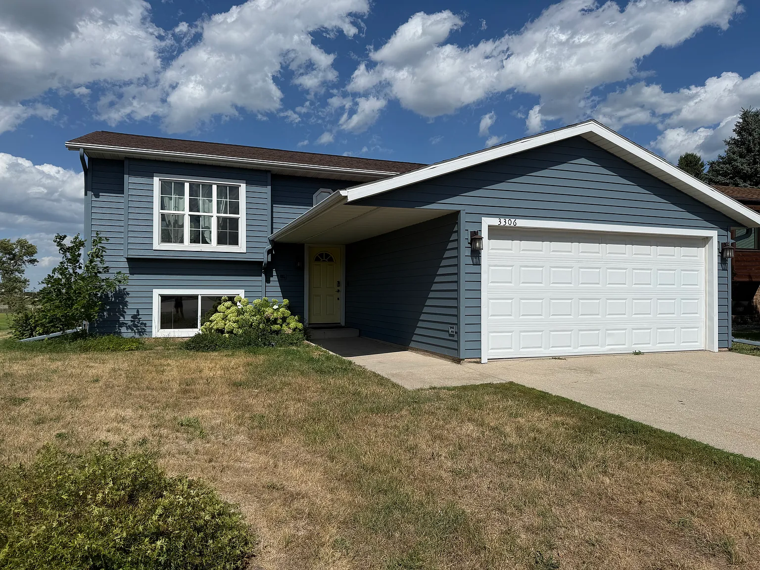 4 bed, $2,240 — Photo 1