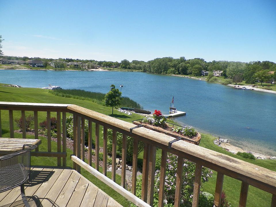 1st image of 1420 Crystal Lake Dr