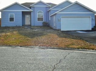218 Angela Ct, Klamath Falls, OR 97601