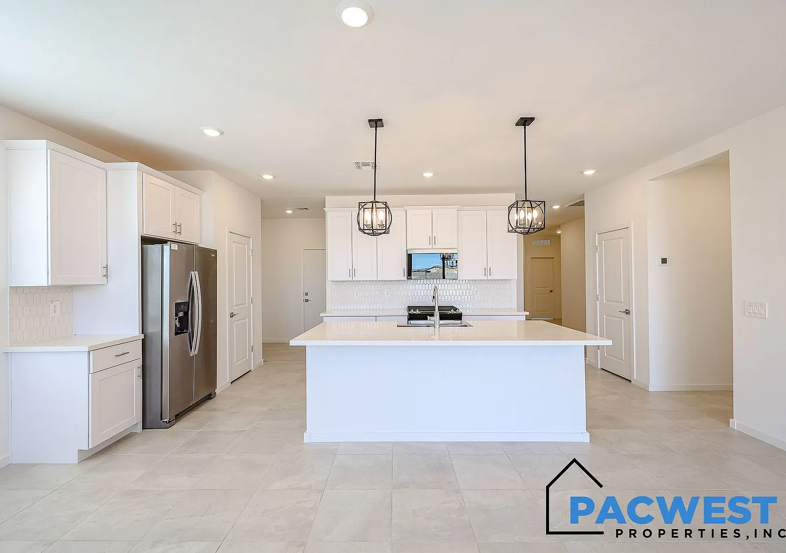 Beautiful home. Great amenities. Convenient location. Come see everything this community has to o... — Photo 2