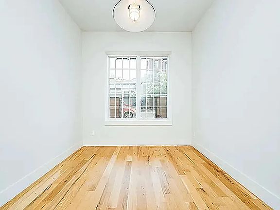 3rd image of 785 Dekalb Ave APT 2E