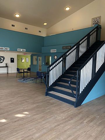 1st image of 800 S Roselawn Ave #17190565