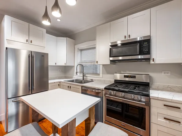 2733 N Monticello Ave #1, Chicago, IL 60647