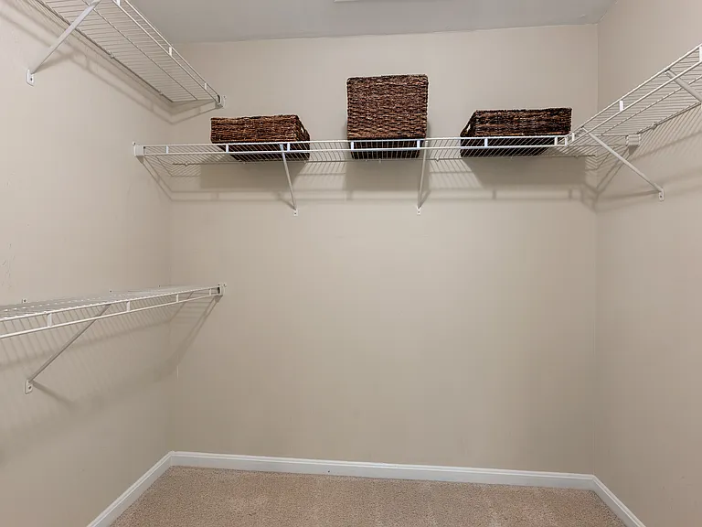232 Mohegan Dr — Photo 25