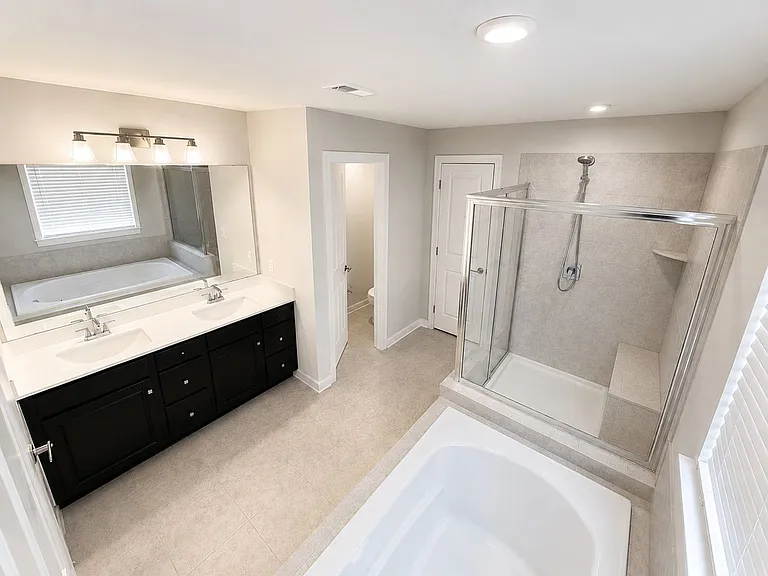 805 Llanelli Dr — Photo 28