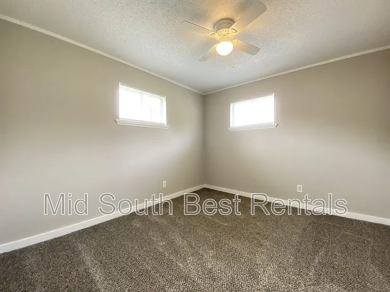 112 Smart St — Photo 3