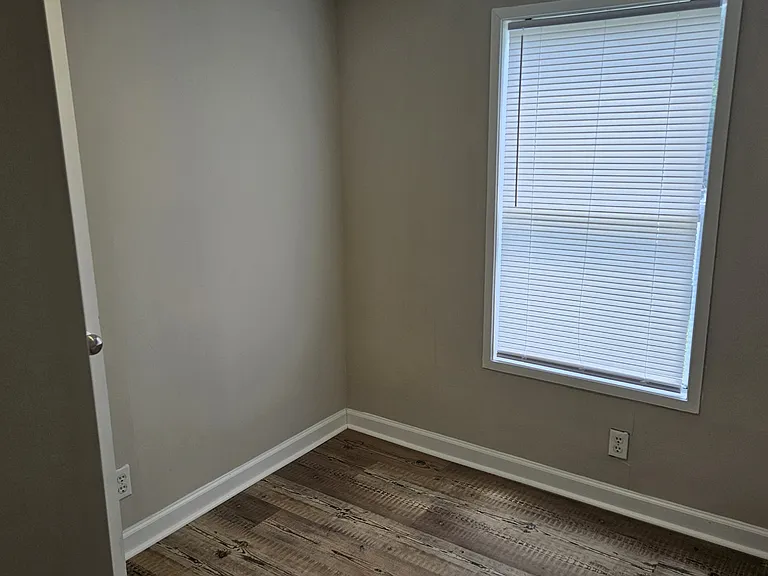 610 E Branch Dr — Photo 18