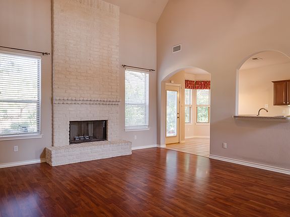 3rd image of 318 Quarry Springs Dr