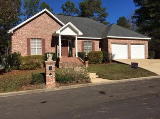 16 Alex Ln, Hattiesburg, MS 39402