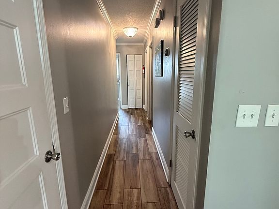 Hallway to Bedrooms