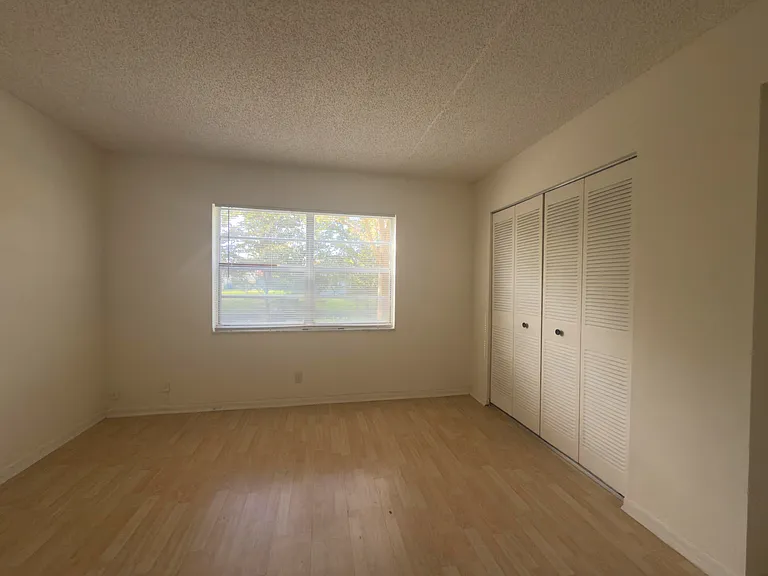 3213 NW 103rd Ter #107-C — Photo 12