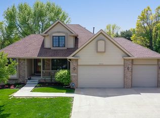 16323 Rolling Ridge Rd, Omaha, NE 68135