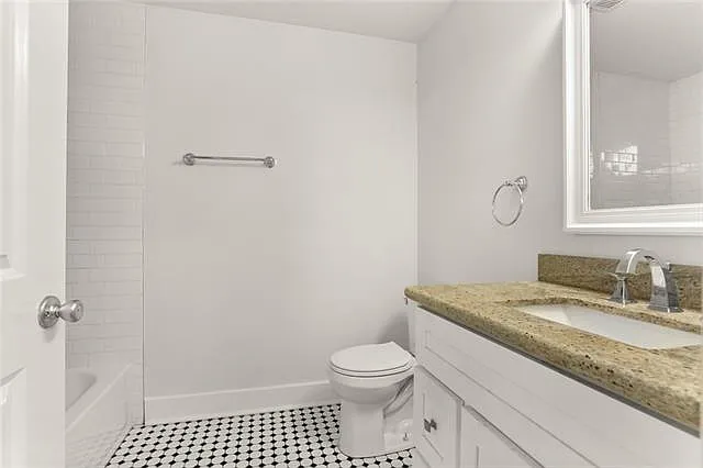 2714 Dryades St #A — Photo 12