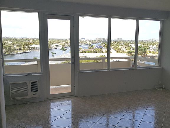 2nd image of 3200 NE 36th St APT 814
