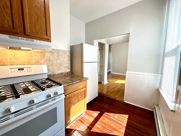 2106 Brookwood St #1 — Photo 3
