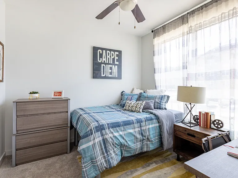 Hawks Landing Apartments — Photo 37