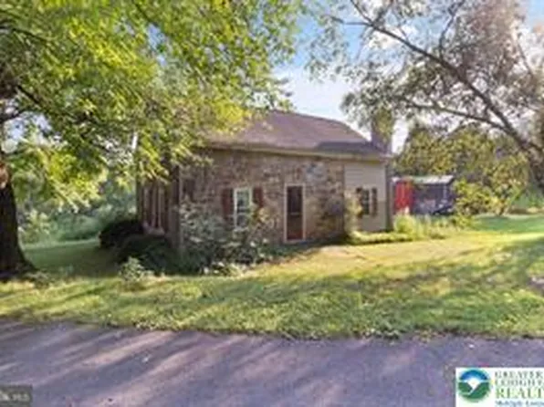 2155 Morgan Hill Rd, Easton, PA 18042