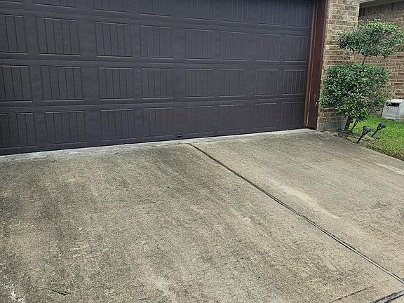 5th image of 9404 Shore Juniper Dr