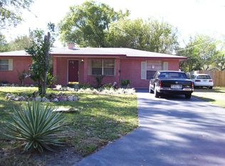 5105 Suburban Dr, Plant City, FL 33566