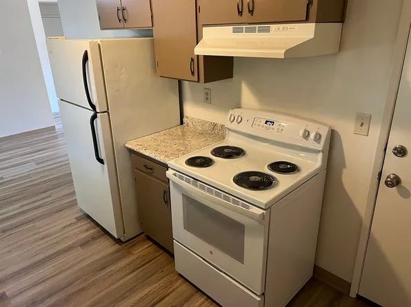 2 Bedroom 1 Bathroom Duplex in Springfield, 430 S 51st Pl, Springfield, OR 97478