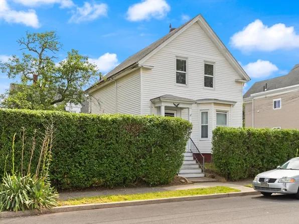 57 Bessom St, Lynn, MA 01902