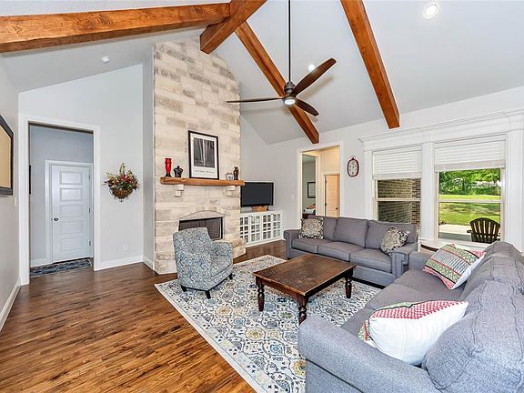 5th image of 1005 Newell Dr