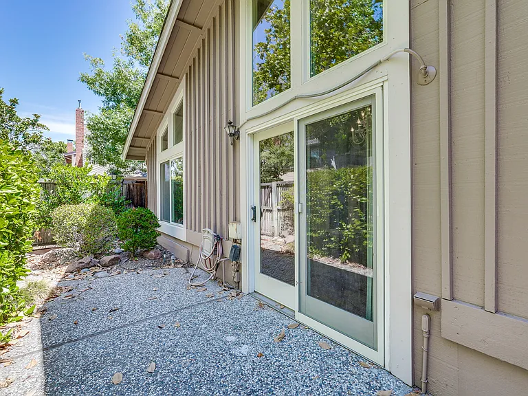 10161 Firwood Dr — Photo 35